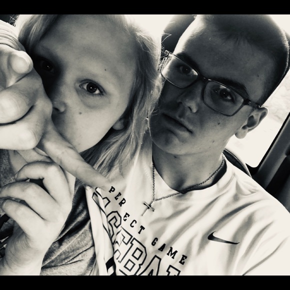 Meet your Posher, Peyton - Picture 1 of 1